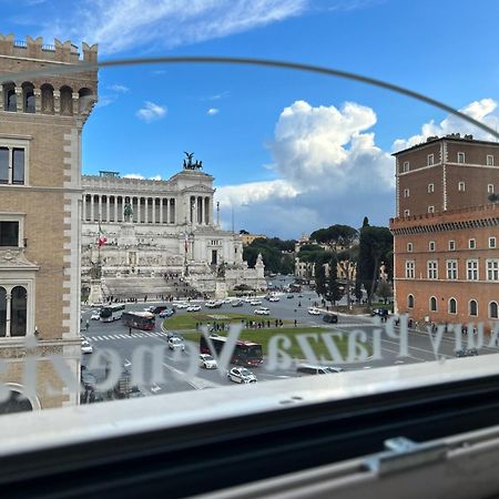 Piazza Venezia Luxury Suite Rome Bagian luar foto