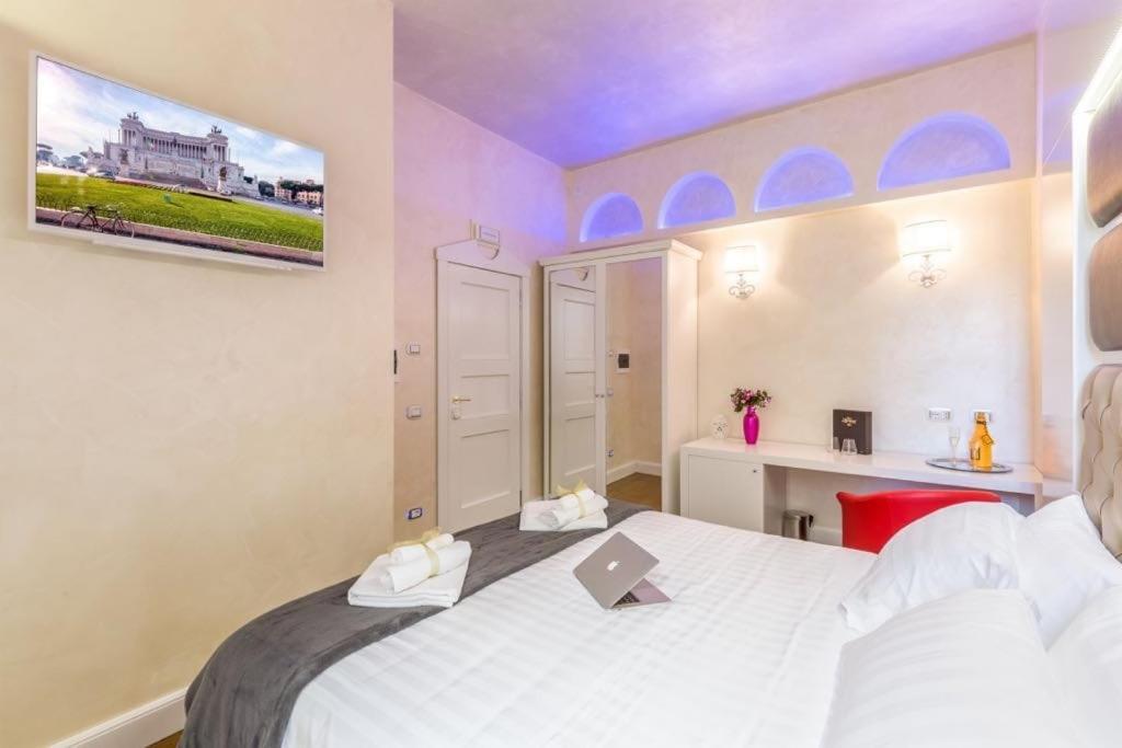Piazza Venezia Luxury Suite Rome Bagian luar foto