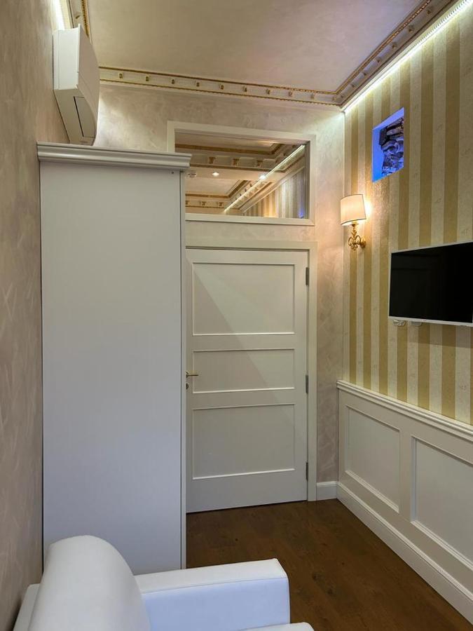 Piazza Venezia Luxury Suite Rome Bagian luar foto