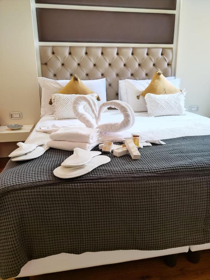 Piazza Venezia Luxury Suite Rome Bagian luar foto