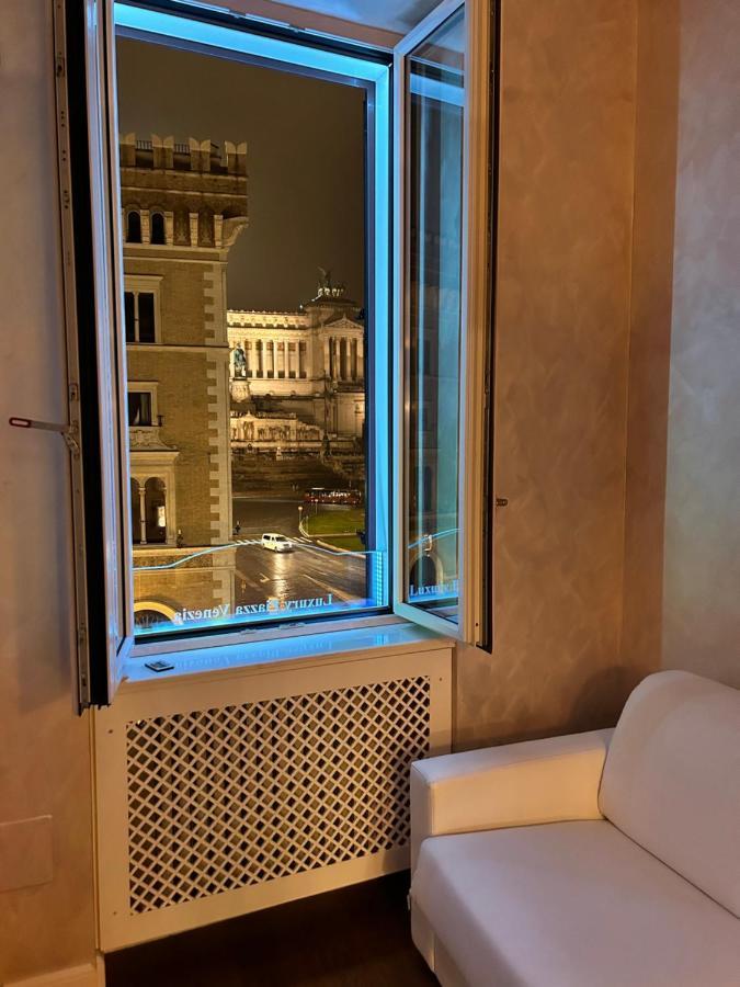 Piazza Venezia Luxury Suite Rome Bagian luar foto
