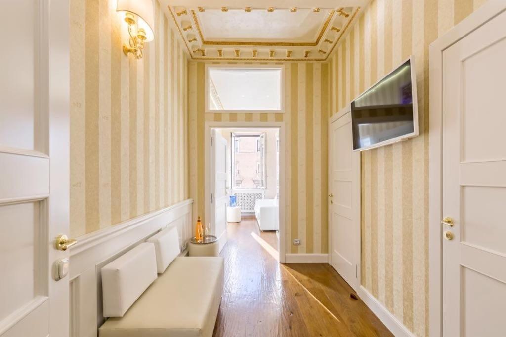 Piazza Venezia Luxury Suite Rome Bagian luar foto