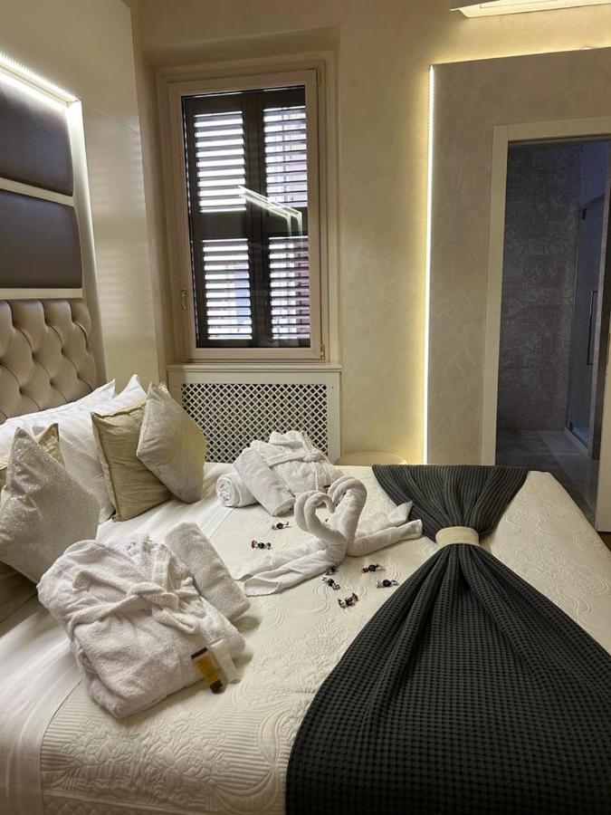 Piazza Venezia Luxury Suite Rome Bagian luar foto