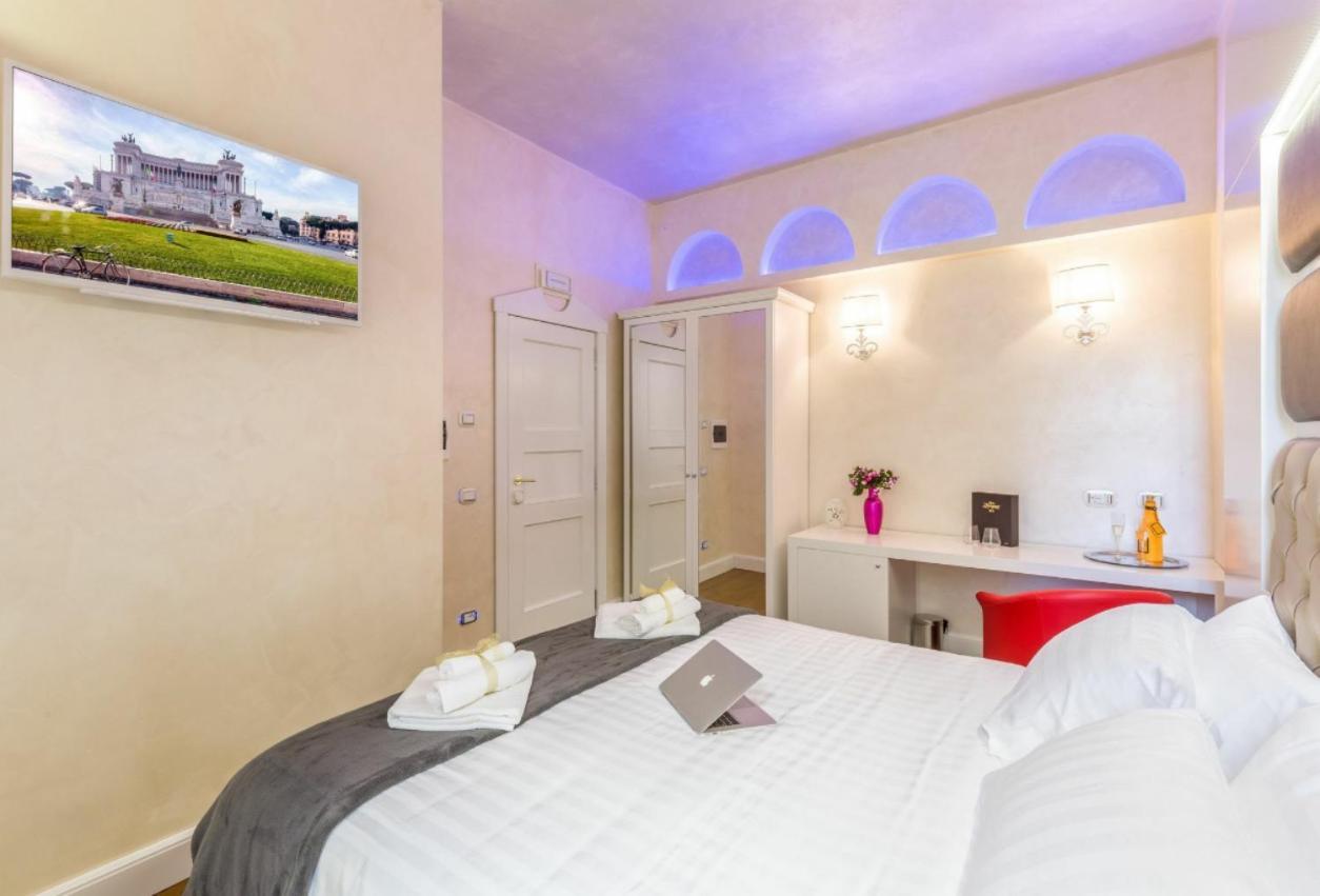 Piazza Venezia Luxury Suite Rome Bagian luar foto